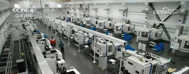 數(shù)字化、智能化轉(zhuǎn)型提速 中國工業(yè)生產(chǎn)向‘新’向‘綠’，通信技術(shù)研發(fā)引擎強勁